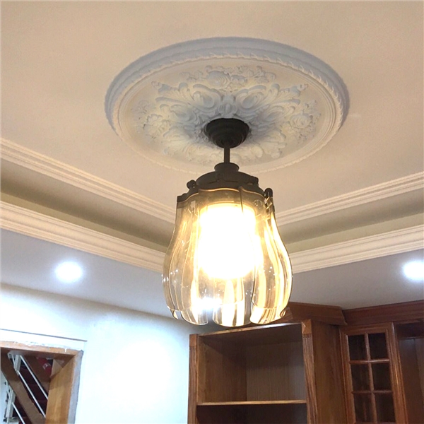 Tạo hình bông hoa tuylip độc đáo
